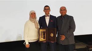 لمن أراد الاستفادة من نماذج نحوية أخري عليه بمراجعة نماذج النحو للصف الثاني ؛ لأن المنهج تقريباً متشابه مع اختلافات بسيطة. Ø¨ÙˆØ§Ø¨Ø© Ø±ÙˆØ² Ø§Ù„ÙŠÙˆØ³Ù Ø£Ø­Ù…Ø¯ Ø§Ù„Ø¬Ù†Ø¯ÙŠ ÙŠØ±ÙˆÙŠ Ù…Ø´ÙˆØ§Ø±Ù‡ Ù…Ø¹ Ø§Ù„Ø®Ù…Ø§Ø³ÙŠ Ø§Ù„Ø­Ø¯ÙŠØ« Ø¨Ø·Ù„ Ù…Ù† Ø°Ù‡Ø¨ 19