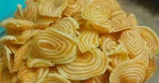 Bolehlah keropok bawang ini menjadi jajanan semasa lockdown. Bahan Bahan Bahan Doh Pedas 3 Cawan Tepung Gandum 2 Sudu Cili Boh Bawang Besar 2 Biji Blend Bawang Putih 6 Ulas Ble Bawang Bawang Putih Gandum