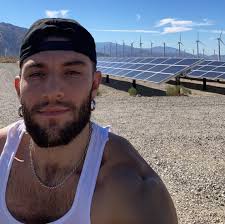 Jared North's Instagram, Twitter & Facebook