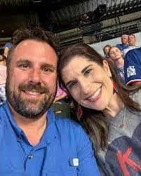 Amanda Schlichter's Instagram, Twitter & Facebook