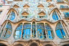 Casa batlló cierra temporalmente para proteger de actos vandálicos a sus empleados, visitantes y al edificio de gaudí. La Casa Batllo Reabre Con Visitas Gratis Para Los Residentes En Cataluna