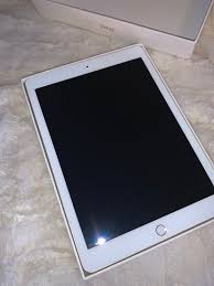 I Bought This Ipad For College And Turns Out I Barely Use It I Also Have A Logitech Wireless Keyboard To Go With It I Also Ha Ipad Pro Logitech Wireless