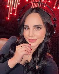 Rosanna Carpenter's Instagram, Twitter & Facebook