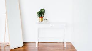 If a bedroom is in the west side of the home then it's best for children. 6 Vastu Shastra Tips For Placing Mirrors In Your House Architectural Digest India