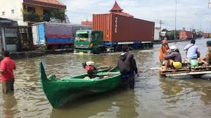 Klaten kudus magelang pekalongan purwodadi purwokerto salatiga semarang sragen surakarta / solo ungaran jawa pionir istilah loker identik dengan lowongan kerja, situs loker.id hadir sejak. Situasi Terkini Banjir Semarang Di Genuk Genangan Masih Setinggi 1 Meter Tribun Jateng