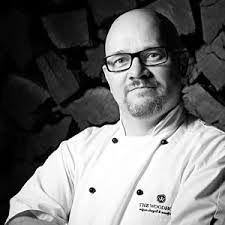 Paul Pitcher's Instagram, Twitter & Facebook