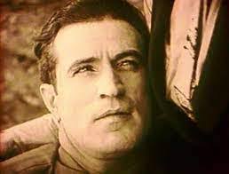 Earlene Custer's Instagram, Twitter & Facebook