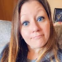 Victoria Paxton's Instagram, Twitter & Facebook