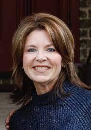 Debbie Maass's Instagram, Twitter & Facebook