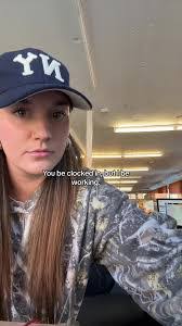 Elizabeth Compton's Instagram, Twitter & Facebook