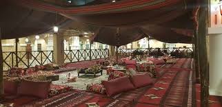 ترفيه الشرقية لتأجير مسارح شاشات عرض ضخمه كراسي خيام بوثات حواجز حدائق تعليمية حواجز مرورية حواجز مسرح Table Decorations Home Decor Decor