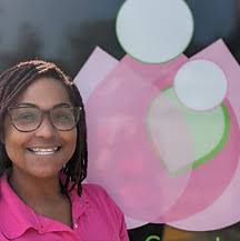 Barbara Shoulders's Instagram, Twitter & Facebook