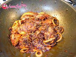 Sos kacang yang lebih lazat dimakan selepas sehari dimasak. Mamajue Story