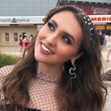 Sara Chaiton Scholarship for Resilient Women