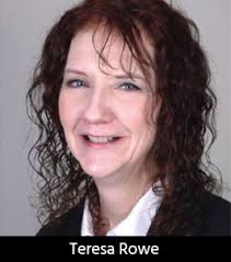 Teresa Rowe's Instagram, Twitter & Facebook