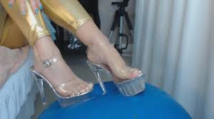 SEXY BRAZILIAN GIRL FAKE cum on Feet PODOLATRIA