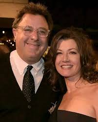 Thank you for allowing me to join I've been a fan of yours from the  beginning and I love your music I love you style and you bless my socks off  all