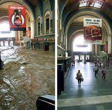 Die altstadt und weitere teile des zentrums waren großflächig überflutet. 2002 2012 Vorher Nachher Bilder Der Jahrhundertflut Bilder Fotos Welt