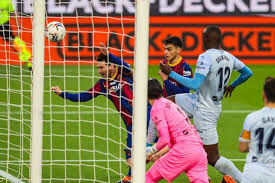 We found streaks for direct matches between barcelona vs valencia. Lionel Messi Equals Pele Record Of 643 Club Goals With A Stunning Header During Barcelona Vs Valencia La Liga 2020 21 Watch Goal Highlights