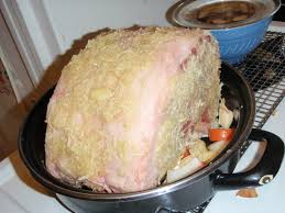 For cooking instructions for prime rib roast that is boneless the basic cooking time is for medium is a 3 to 4 pound prime rib roast should be cooked at 350 degrees fahrenheit for 23 to 30 minutes per pound, for a 4 to 6 pound prime rib roast you should cook it at 350 degrees fahrenheit for 18 to 20 minutes per pound … Horseradish And Garlic Prime Rib A Jersey Girl In Portland