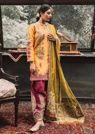 Henna B In 2020 Pakistani Fashion Party Wear Indian Bridal Outfits Punjabi Suits Party Wear