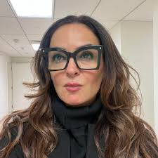 What do people think of schitts creek?? If u have watched it