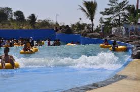 Sangkan Resort Aqua Park Merupakan Taman Rekreasi Air Terbesar Waterpark Waterboom Yang Berlokasi Di Jl Bandorasa Km 12 Kuningan Cire Villa Kolam Hotel