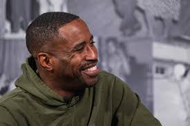 Kelly Guy's Instagram, Twitter & Facebook