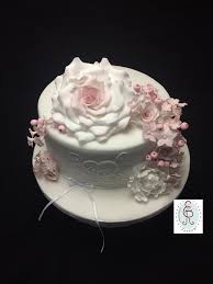 Tutorials to learn cake decorating online. Small White Weddingcake Cake By Er Torten Cakesdecor