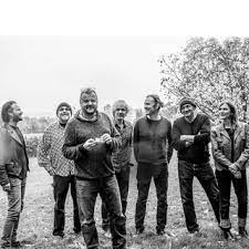 The album proved highly popular, peaking at number two on the swiss albums chart. Patent Ochsner In Langenthal At Oldcapitol 09 09 2021 Mozaart