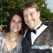 On The Town: ZOOtoDO, Crosby Garden Preview Party