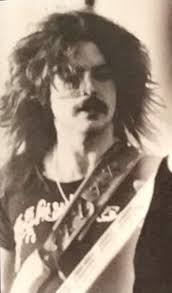 GREG SHELDEN By Don Fritz After moving from California to Lake Preston,  S.D. Greg Shelden became close friends with Ron Nelson. He was already  playing the guitar and talked Nelson into doing