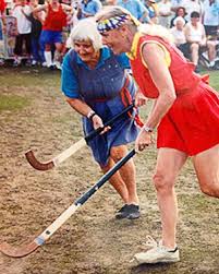 La cara plana se utiliza para poder detener, pasar o golpear la pelota, mientras que no está permitida. 11 Ideas De Hockey Sobre Cesped Hockey Sobre Cesped Hockey Tatuajes De Hockey