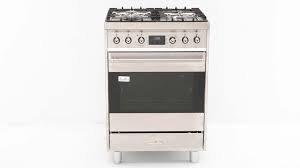 All you need to do is hold the 2 buttons as in the video and it will clear. Smeg Cs6gmxa Review Freestanding Oven With Cooktop Choice
