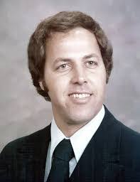 Derek Saunders's Instagram, Twitter & Facebook