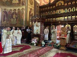 The metropolis of moldavia and bucovina, in iași, romania, is a metropolis of the romanian orthodox church. BinecuvantÄƒri Arhieresti In Mitropolia Moldovei Si Bucovinei Doxologia