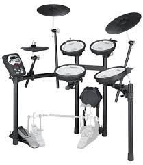 15 etkileyici davul seti ile müzikal tarzda davul çalmanın keyfini çıkartır. Roland Vs Yamaha Electronic Drum Kits E Drums Center