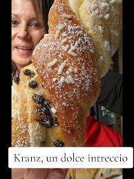 I Lussekatter o gatti di Santa Lucia sono dolci tipici svedesi che si ...