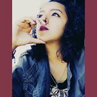 Nicole Meraz's Instagram, Twitter & Facebook