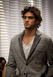Somewhere in between short and long, these medium length hairstyles for men are just right. Hairstyle 2017 Long Hairstyle 817