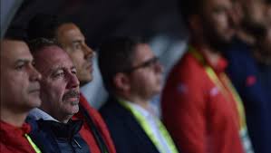Aytemiz alanyaspor'un fatih karagümrük ile adı anılan yardımcı antrenörü francesco farioli ağustos 2020'de çağdaş atan ile birlikte aytemiz alanyaspor'un teknik ekibine gelen 31 yaşındaki. Murat Sahin Amilton Un Yaptigi Terbiyesizliktir Alanyaspor Haberleri Spor
