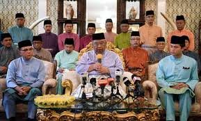 800 x 500 jpeg 27 кб. Sultan Ahmad Shah Serah Takhta Hampir 45 Tahun Pemerintahan Utusan Borneo Online