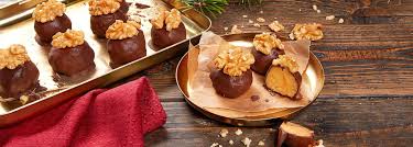 Walnuss Pralinen Mit Erdnussbutter Rezept Rezepte Mit Erdnussbutter Erdnussbutter Lebensmittel Essen