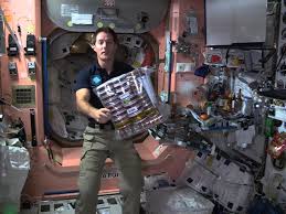 Oleg novitskiy, the russian pilot and the american peggy whitson, the most experienced. Thomas Pesquet Et Ses Repas D Exception A Bord De L Iss Sciences Et Avenir