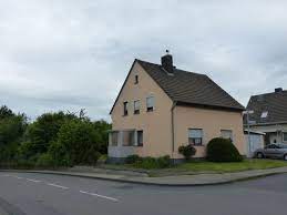 Ob häuser oder wohnungen kaufen, hier finden sie die passende immobilie. Haus Zum Verkauf 53842 Troisdorf Spich Mapio Net