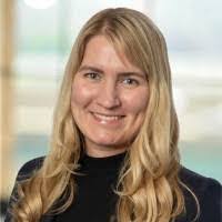 Melody Lowe's Instagram, Twitter & Facebook