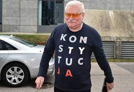 Zobacz najciekawsze publikacje na temat: Walesa Opowiedzial O Swoim Pogrzebie Zamierza Zostac Skremowany W Koszulce Z Napisem Konstytucja Nczas Com