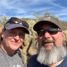 Are you supposed to tip your host or are they even allowed to accept tips?  If so, how much of a tip?