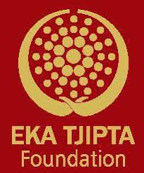 Pria tionghoa kelahiran 1923 ini pernah menyabet gelar sebagai orang terkaya kedua di indonesia. Lowongan Guru Pada Sekolah Eka Tjipta Idn Paperplane