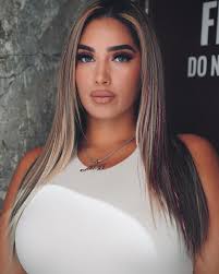 Imelda Vega's Instagram, Twitter & Facebook